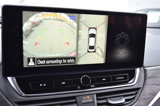 2025 Nissan Altima SL