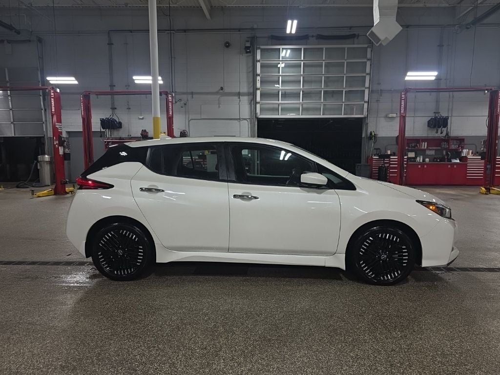 2024 Nissan Leaf SV Plus