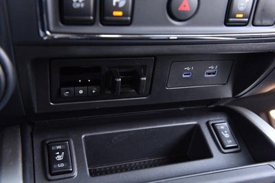 2024 Nissan Titan SV 4WD Tow, Utility & Convenience Packages