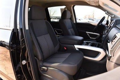 2024 Nissan Titan SV 4WD Tow, Utility & Convenience Packages