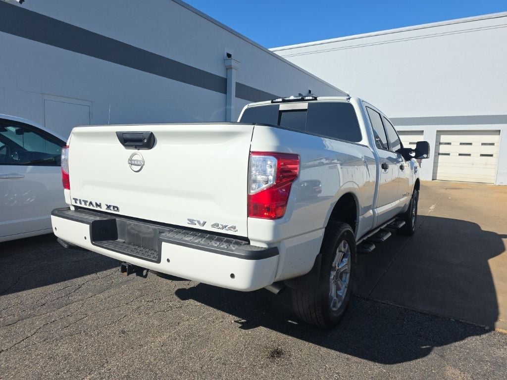 2024 Nissan Titan XD SV 4WD Utility & Convenience Packages