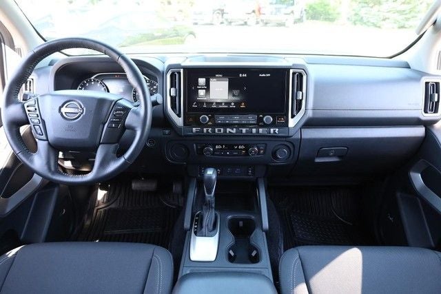 2025 Nissan Frontier Crew Cab SV