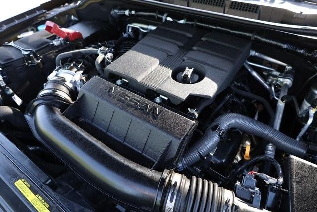 2025 Nissan Frontier Crew Cab SV
