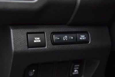 2025 Nissan Frontier Crew Cab SV