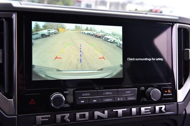 2025 Nissan Frontier Crew Cab SV