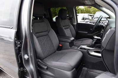 2025 Nissan Frontier Crew Cab SV