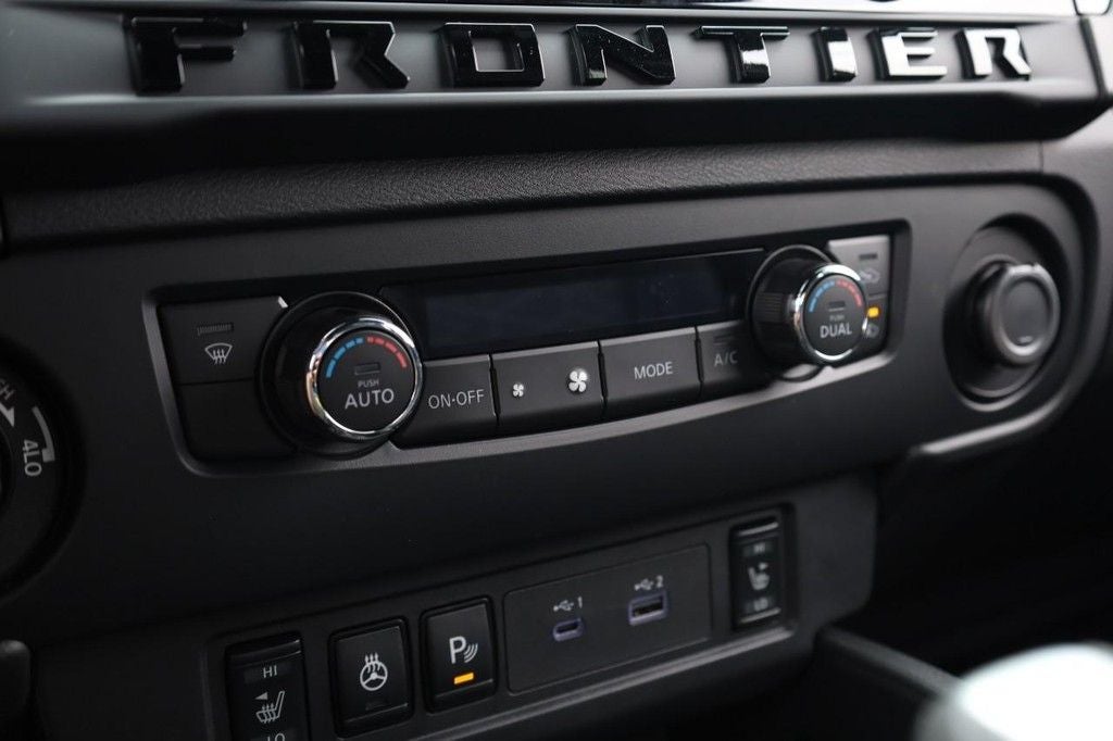 2026 Nissan Frontier Crew Cab SV