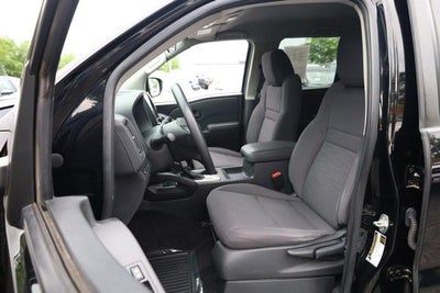 2022 Nissan Frontier Crew Cab S