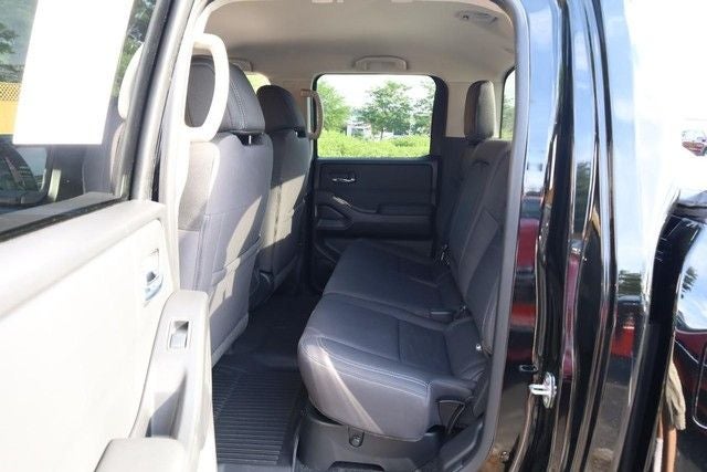 2022 Nissan Frontier Crew Cab SV