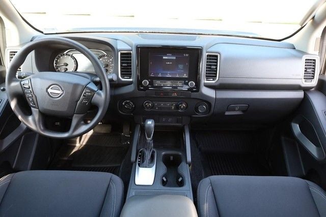 2022 Nissan Frontier Crew Cab SV