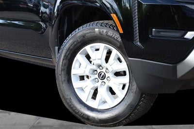 2022 Nissan Frontier Crew Cab SV