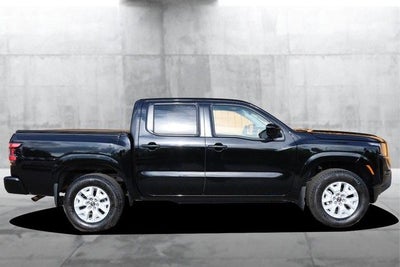 2022 Nissan Frontier Crew Cab SV