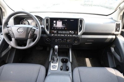 2026 Nissan Frontier Crew Cab SV