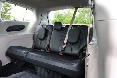 2022 Chrysler Pacifica Touring L [MotorTrend Certified]