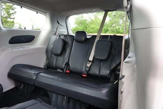 2022 Chrysler Pacifica Touring L [MotorTrend Certified]