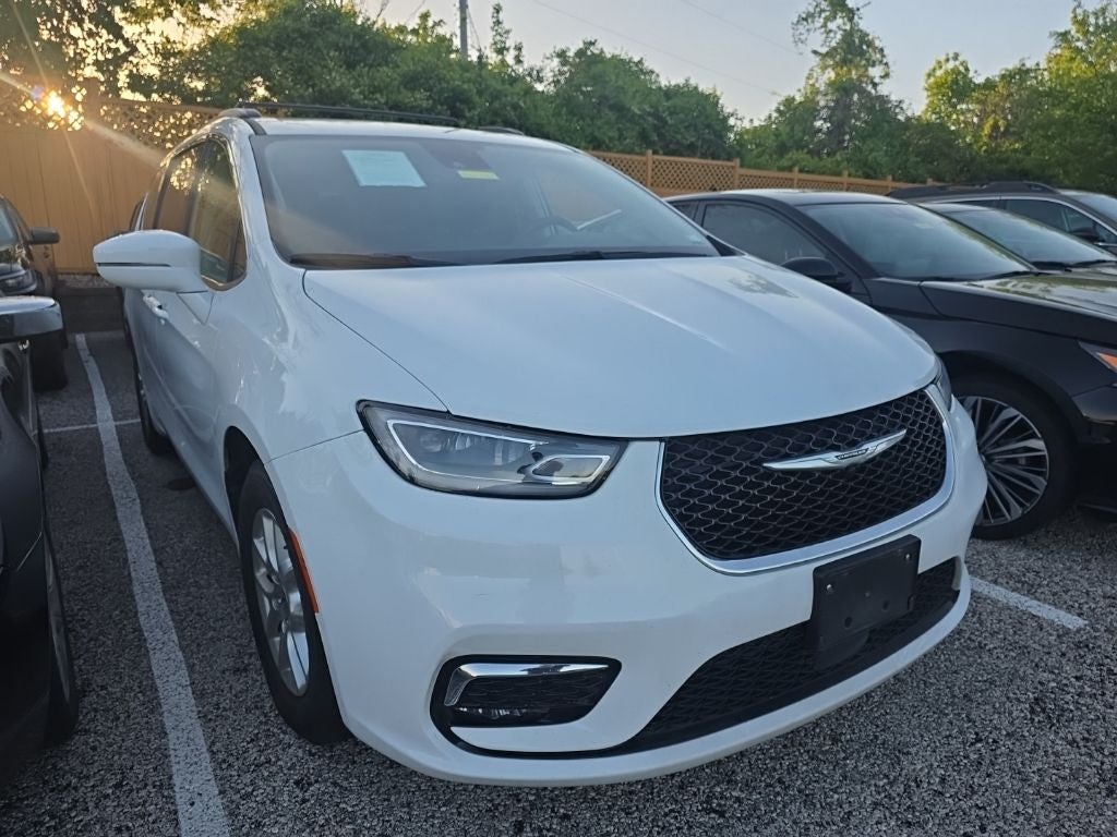 2022 Chrysler Pacifica Touring L [MotorTrend Certified]