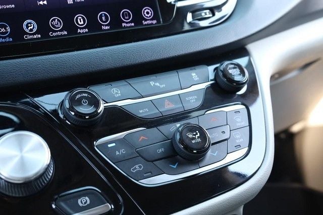 2020 Chrysler Pacifica Touring L Plus