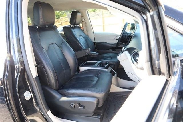2020 Chrysler Pacifica Touring L Plus
