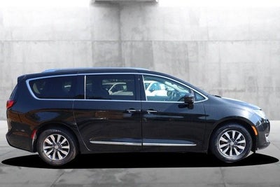 2020 Chrysler Pacifica Touring L Plus