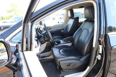 2020 Chrysler Pacifica Touring L Plus