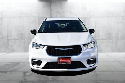 2024 Chrysler Pacifica Hybrid Select