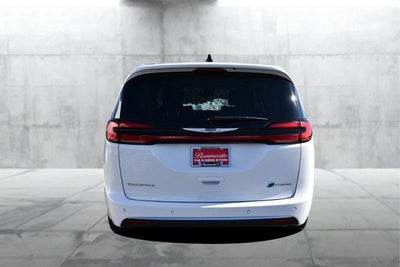 2024 Chrysler Pacifica Hybrid Select