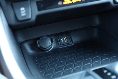 2025 Toyota RAV4 XLE AWD