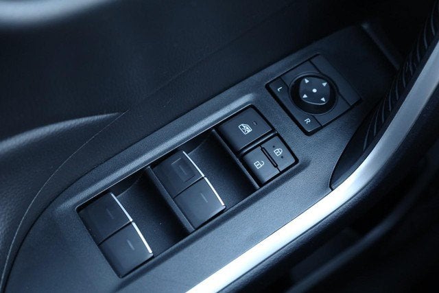 2025 Toyota RAV4 XLE AWD