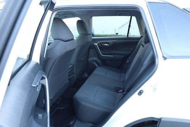 2025 Toyota RAV4 XLE AWD