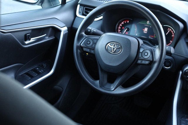 2025 Toyota RAV4 XLE AWD
