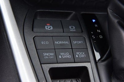 2025 Toyota RAV4 XLE AWD