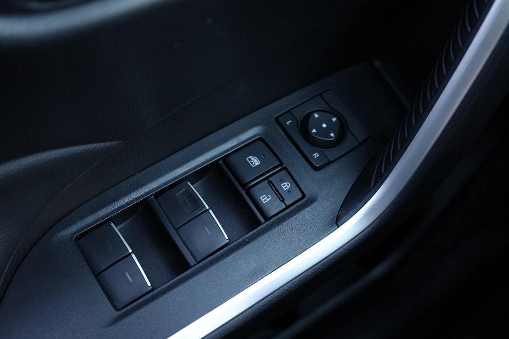 2025 Toyota RAV4 XLE AWD