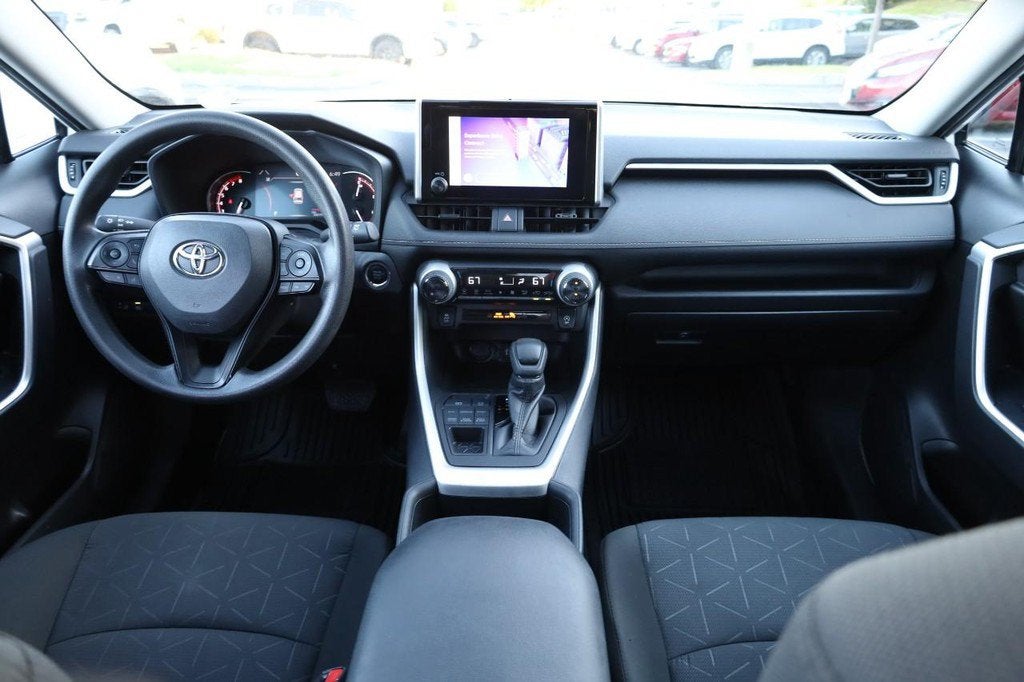 2025 Toyota RAV4 XLE AWD