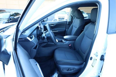 2025 Toyota RAV4 XLE AWD