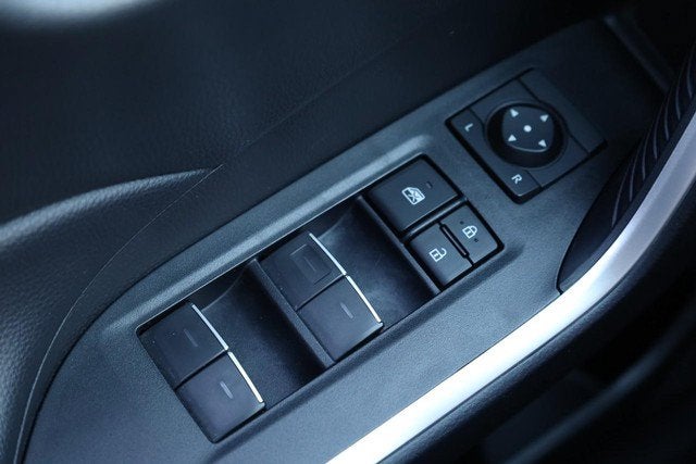 2025 Toyota RAV4 XLE AWD