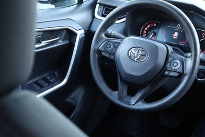 2025 Toyota RAV4 XLE AWD