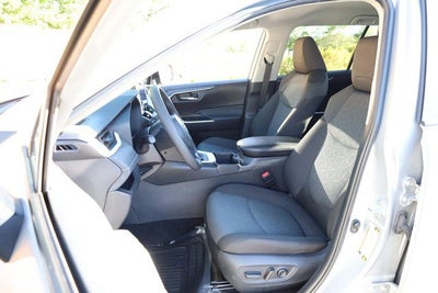 2025 Toyota RAV4 XLE AWD