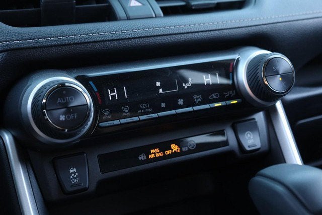 2025 Toyota RAV4 XLE AWD