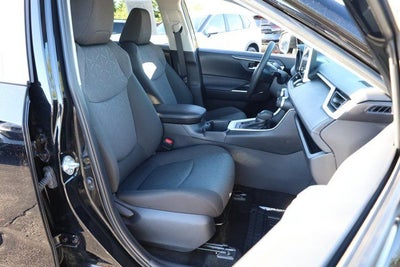 2025 Toyota RAV4 XLE AWD