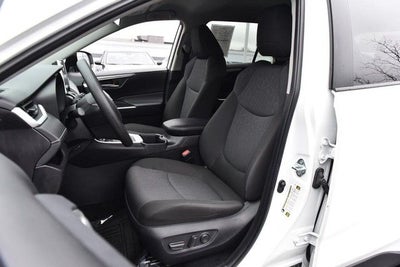 2025 Toyota RAV4 XLE AWD