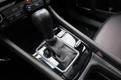 2025 Jeep Compass Latitude 4WD Sun & Sound / Convenience Group