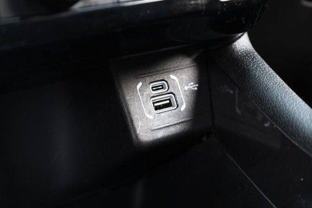 2025 Jeep Compass Latitude 4WD Sun & Sound / Convenience Group