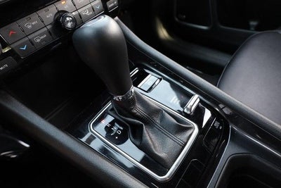 2025 Jeep Compass Latitude 4WD Sun & Sound / Convenience Group