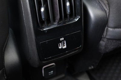 2025 Jeep Compass Latitude 4WD Sun & Sound / Convenience Group