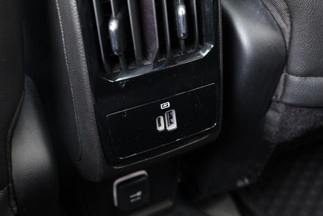 2025 Jeep Compass Latitude 4WD Sun & Sound / Convenience Group