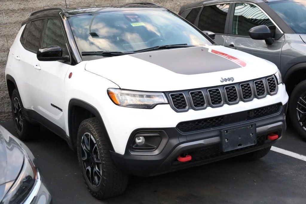 2025 Jeep Compass Trailhawk 4WD [MotorTrend Certified]