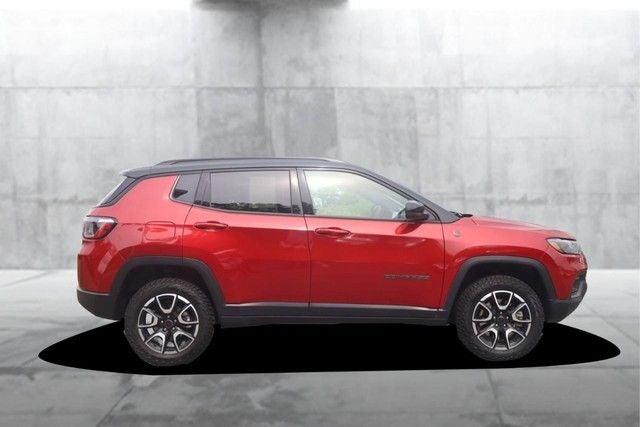 2025 Jeep Compass Trailhawk 4WD [MotorTrend Certified]