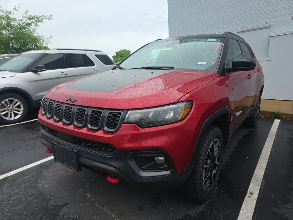 2025 Jeep Compass Trailhawk 4WD [MotorTrend Certified]