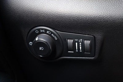 2025 Jeep Compass Trailhawk 4WD [MotorTrend Certified]