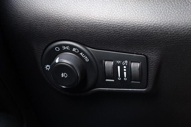 2025 Jeep Compass Trailhawk 4WD [MotorTrend Certified]